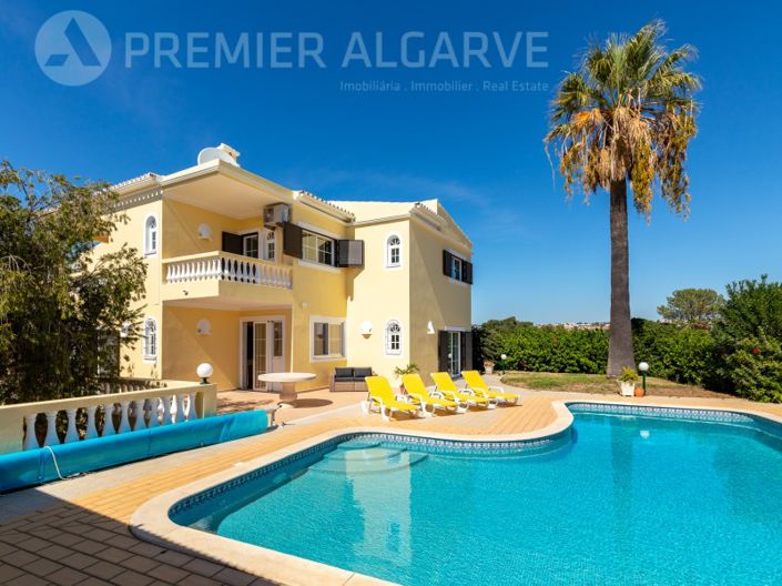 Image No.2-6 Bed House for sale