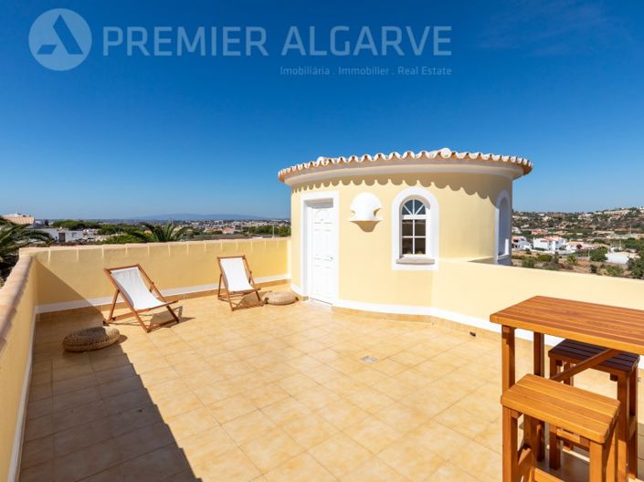 Image No.35-6 Bed House for sale