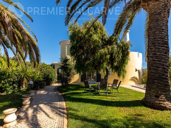 Image No.56-6 Bed House for sale