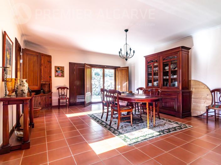 Image No.13-5 Bed House for sale