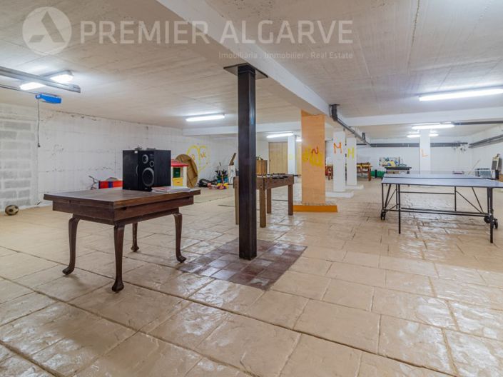 Image No.29-5 Bed House for sale