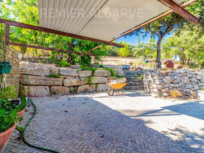 Image No.32-5 Bed House for sale