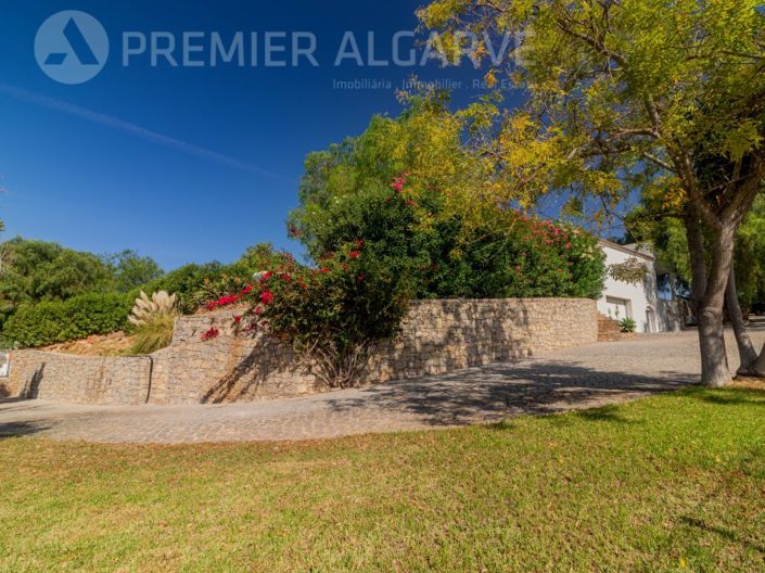 Image No.10-6 Bed House for sale