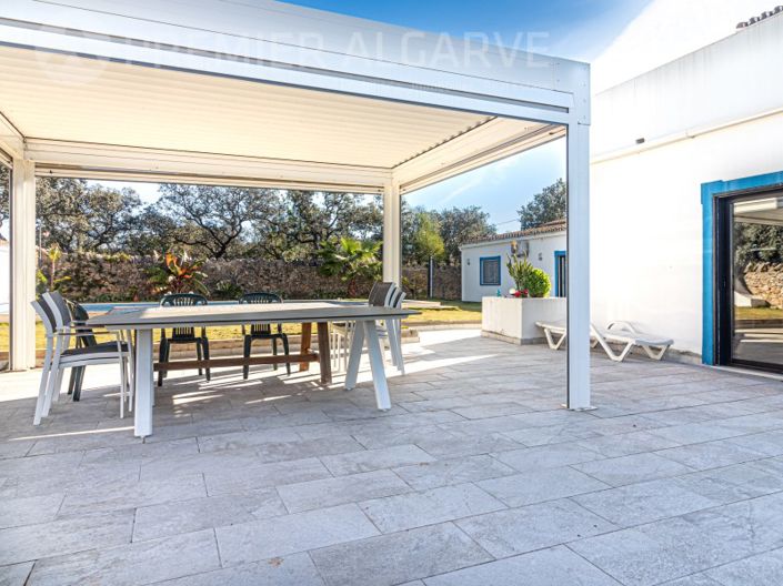 Image No.12-5 Bed House for sale