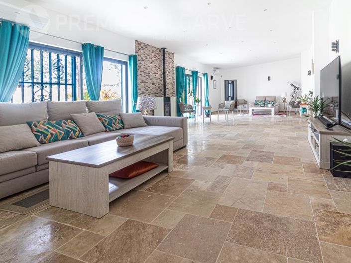 Image No.13-5 Bed House for sale