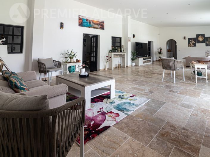 Image No.14-5 Bed House for sale