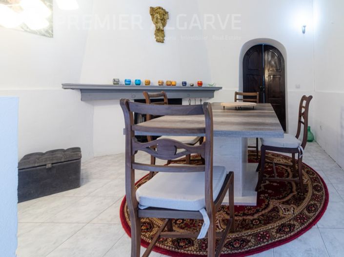 Image No.22-5 Bed House for sale