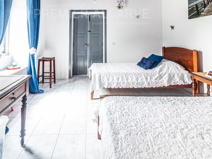 Image No.31-5 Bed House for sale