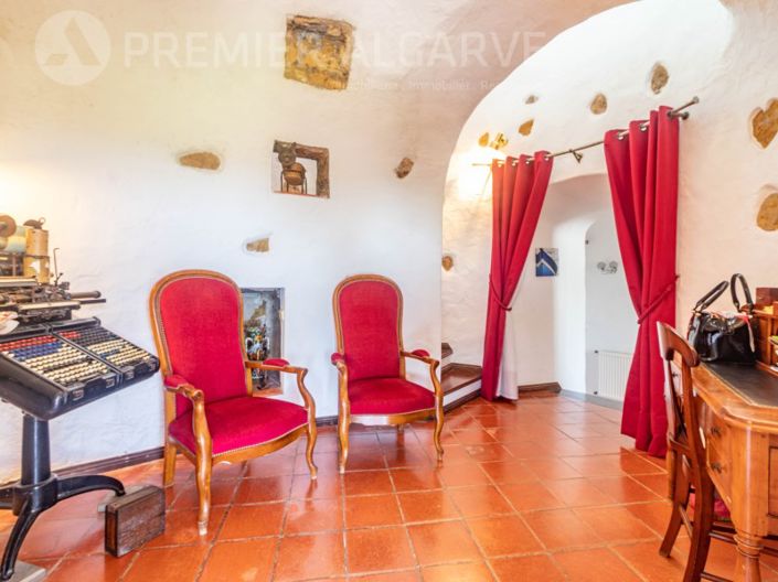 Image No.5-3 Bed House for sale