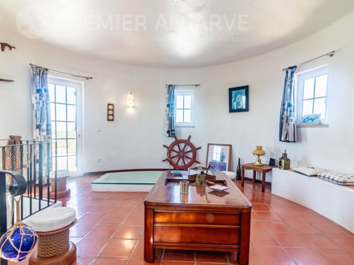 Image No.6-3 Bed House for sale