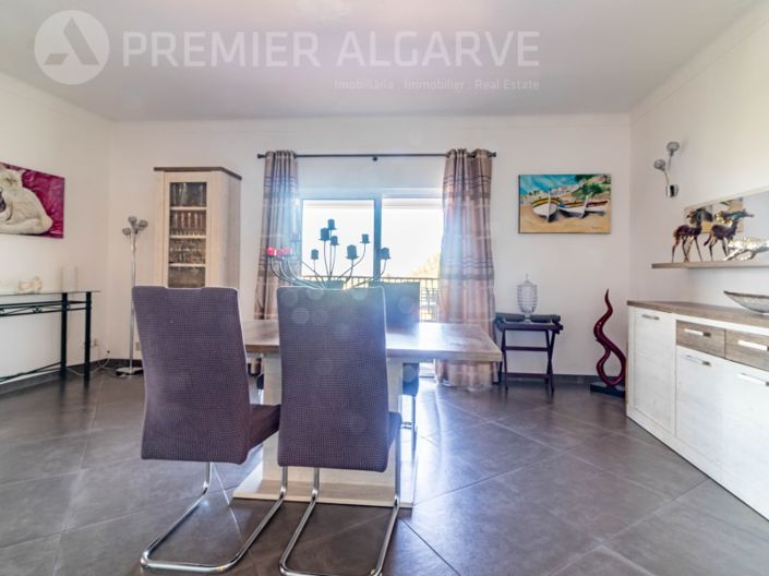 Image No.10-3 Bed House for sale