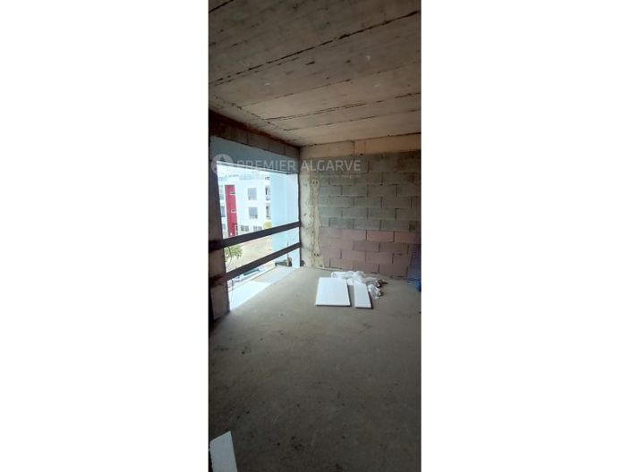 Image No.11-3 Bed House for sale