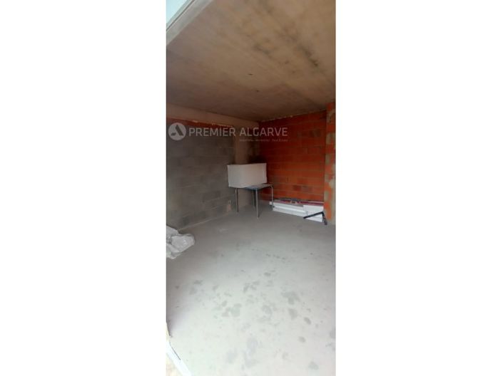 Image No.12-3 Bed House for sale