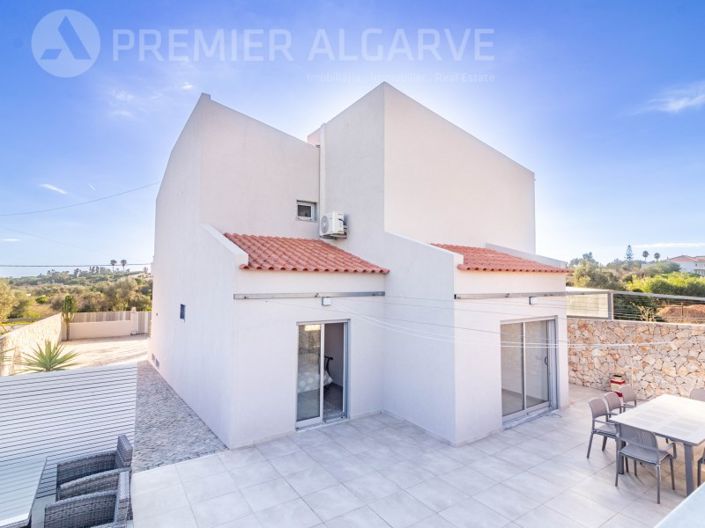 Image No.20-5 Bed House for sale