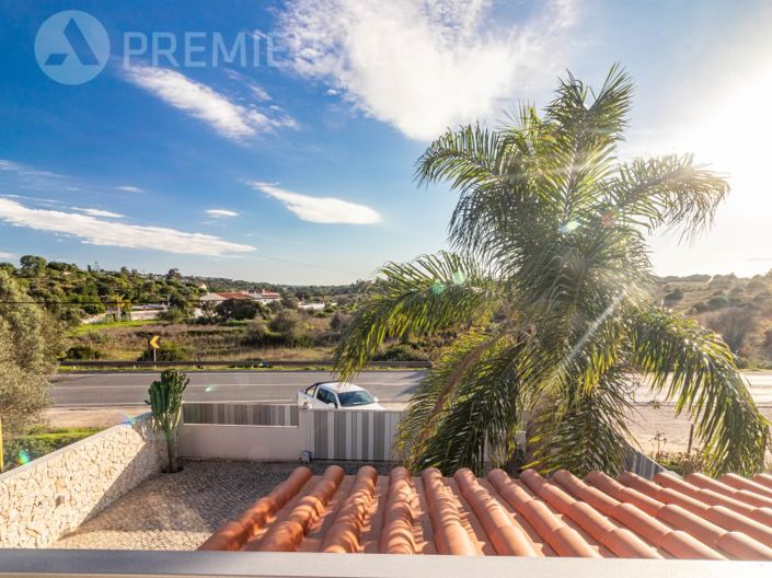 Image No.27-5 Bed House for sale