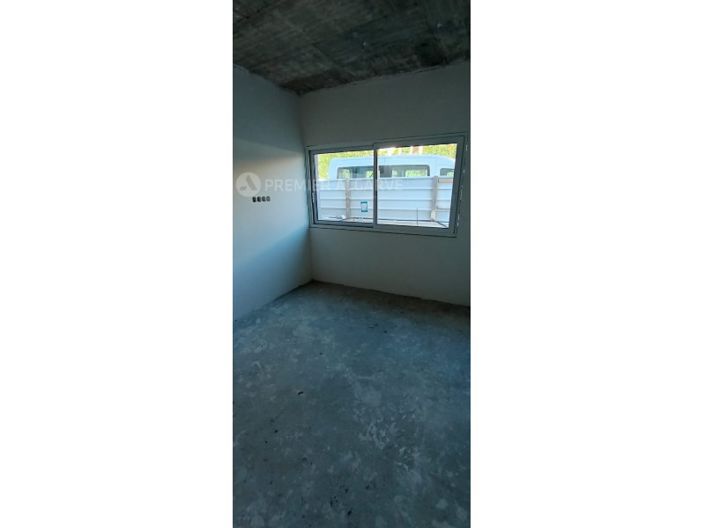 Image No.23-4 Bed House for sale