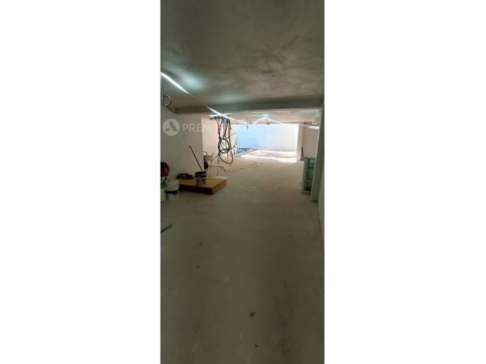 Image No.26-4 Bed House for sale