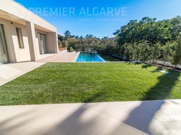 id40e68501-0000-0500-0000-0000171b1bf5