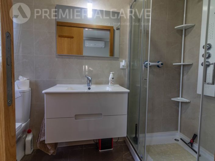 Image No.45-3 Bed House for sale