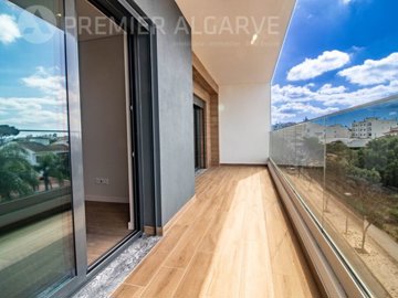 idbcc49a01-0000-0500-0000-000015838957