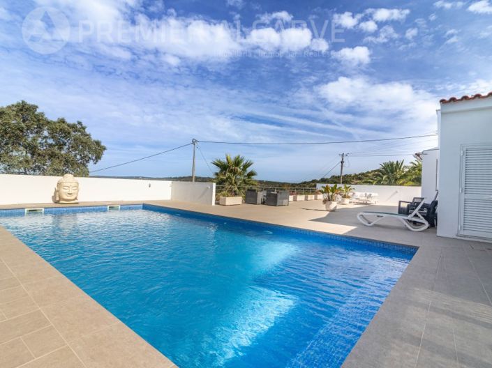 Image No.1-2 Bed House for sale