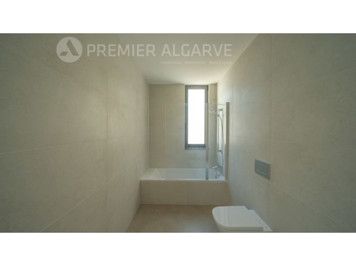 Image No.36-3 Bed House for sale