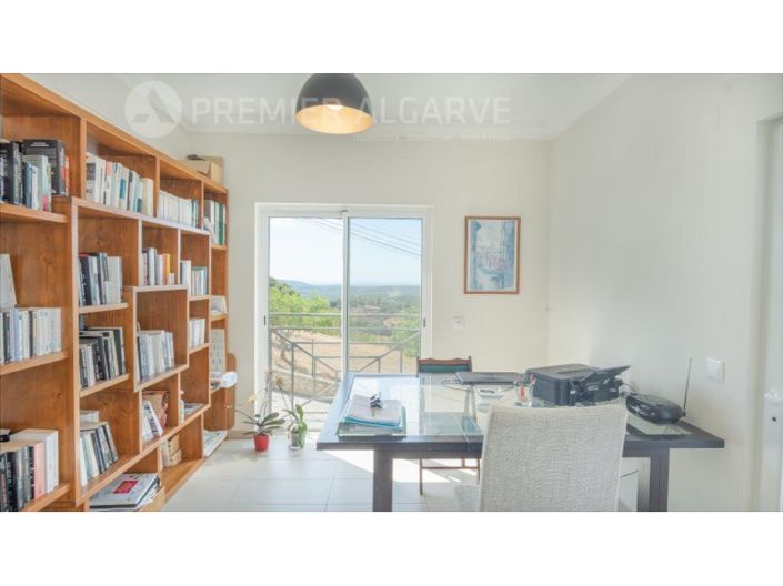 Image No.14-3 Bed House for sale