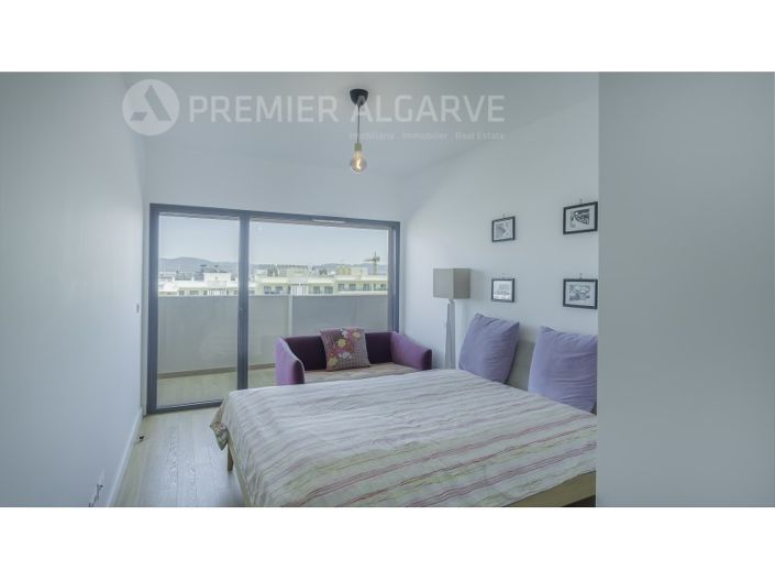 Image No.12-3 Bed Apartment for sale