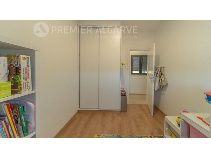 Image No.23-3 Bed House for sale