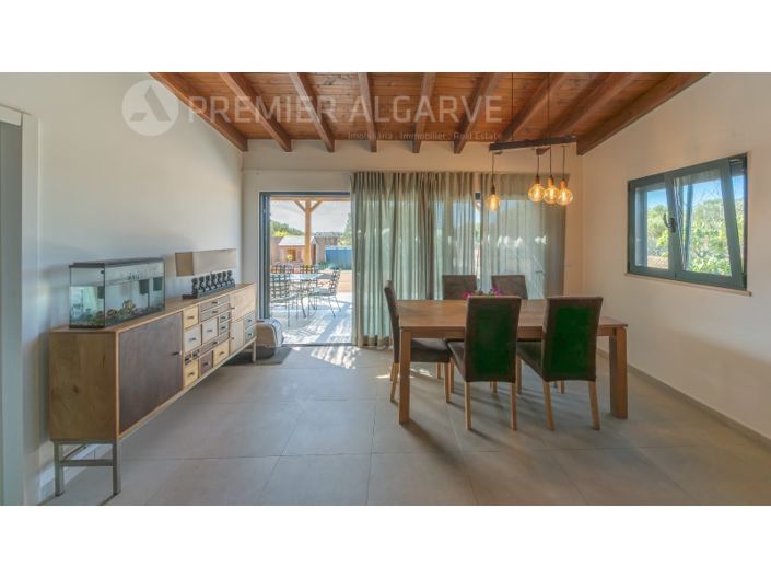 Image No.9-3 Bed House for sale