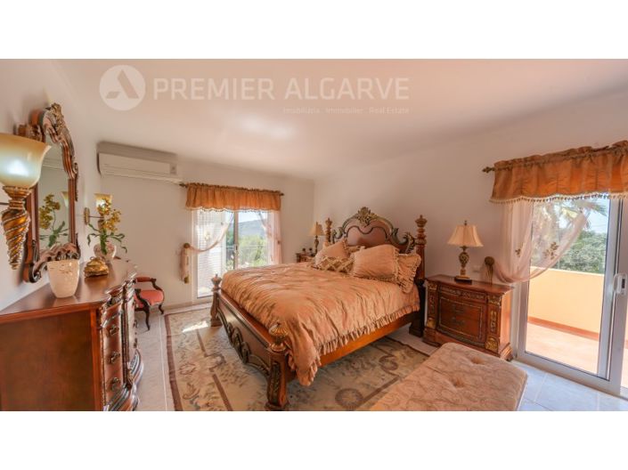 Image No.10-4 Bed House for sale