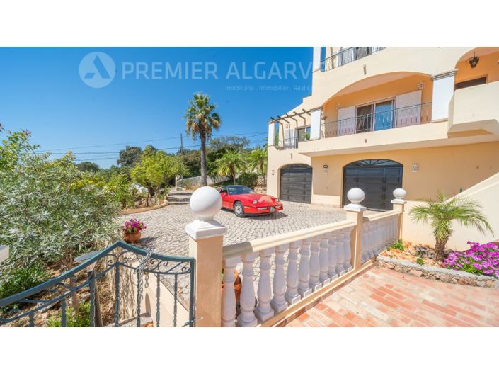 Image No.19-4 Bed House for sale