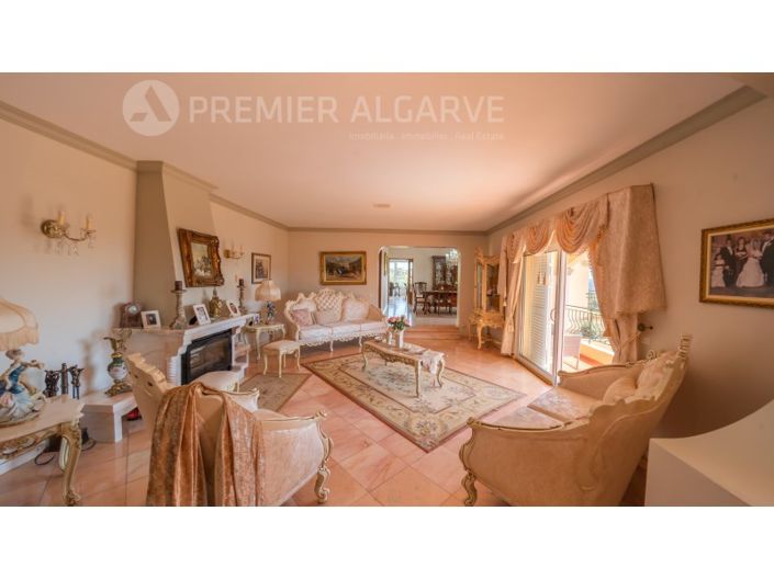 Image No.20-4 Bed House for sale