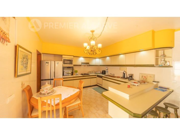 Image No.26-4 Bed House for sale