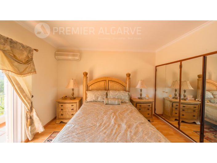 Image No.27-4 Bed House for sale