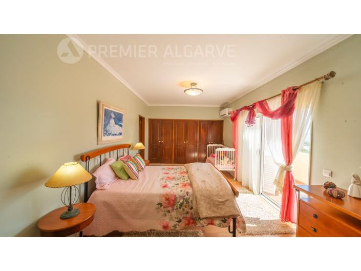 Image No.35-4 Bed House for sale