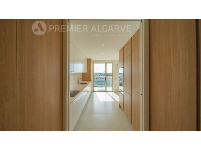 Image No.8-3 Bed Apartment for sale