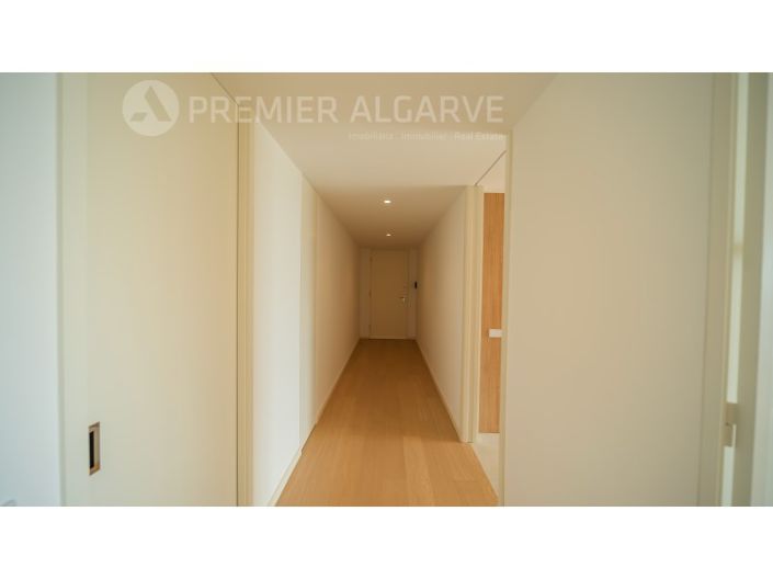 Image No.9-3 Bed Apartment for sale