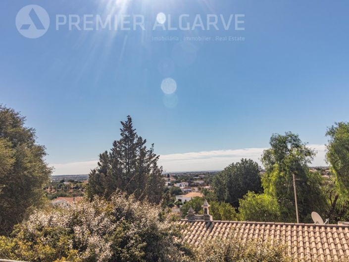 Image No.9-4 Bed House for sale