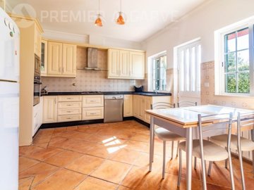 idf25fab01-0000-0500-0000-0000171f4eb5