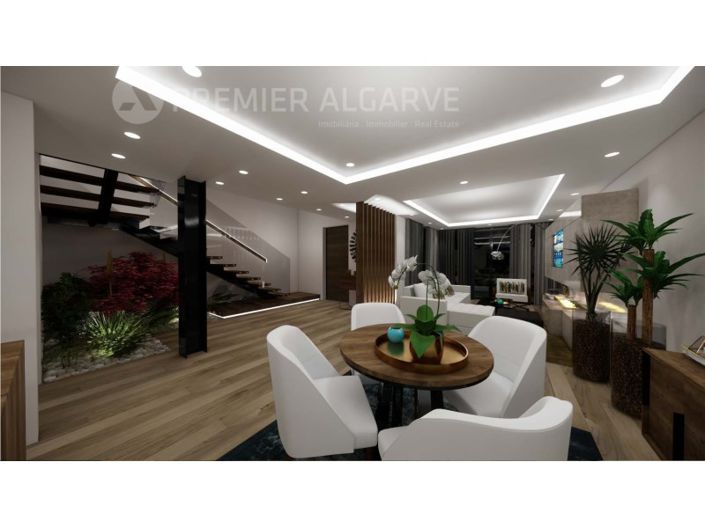 Image No.8-4 Bed House for sale