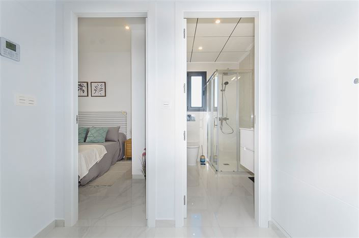 Image No.27-3 Bed Villa for sale