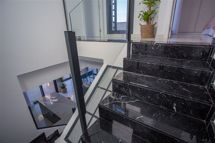 Image No.20-3 Bed Villa for sale