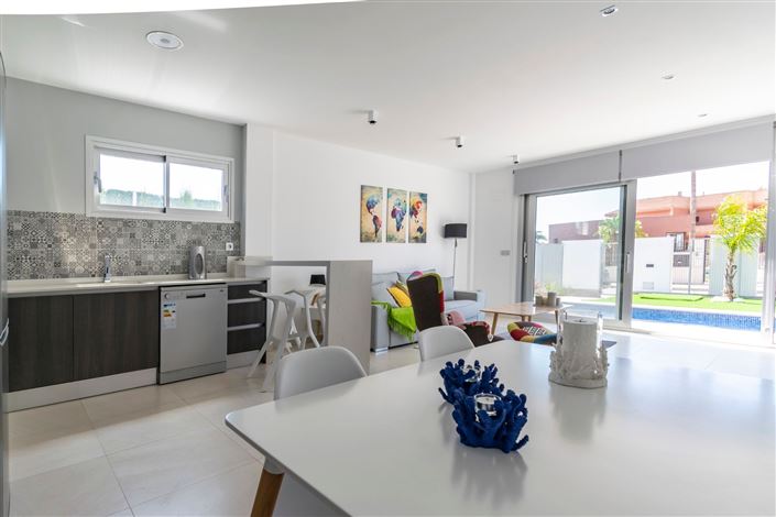 Image No.25-3 Bed Villa for sale