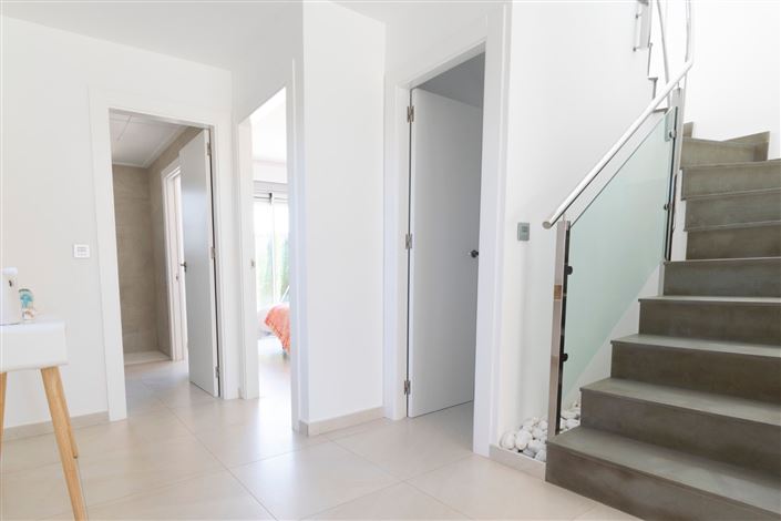 Image No.28-3 Bed Villa for sale