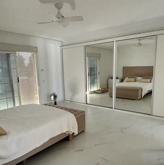 Image No.6-6 Bed Villa / Detached for sale