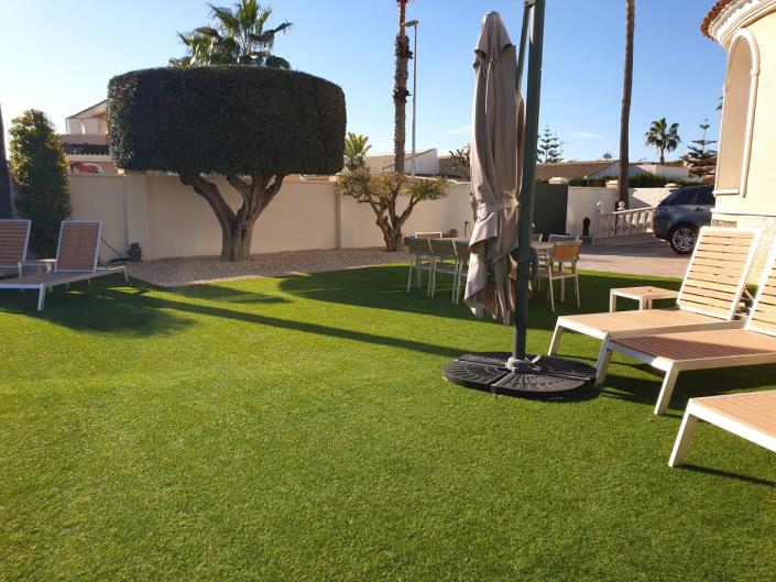 Image No.27-6 Bed Villa / Detached for sale