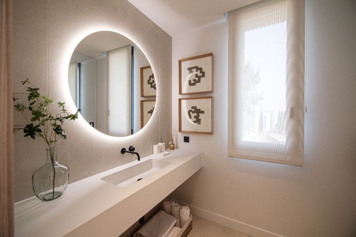 Image No.40-5 Bed Villa for sale