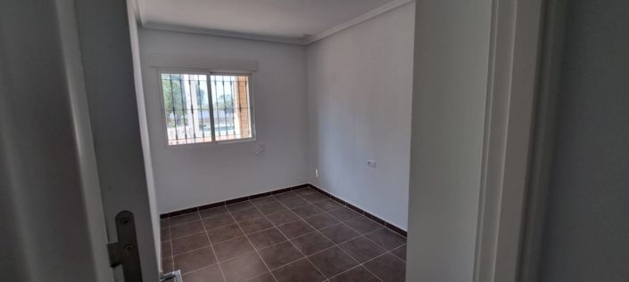 Image No.11-3 Bed Villa for sale