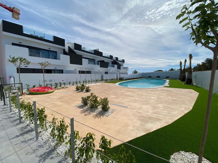 Image No.10-2 Bed Apartment for sale